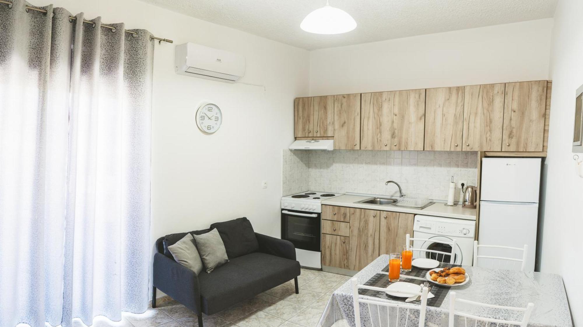 Апартаменты Taxiarchis House Архангелос Экстерьер фото