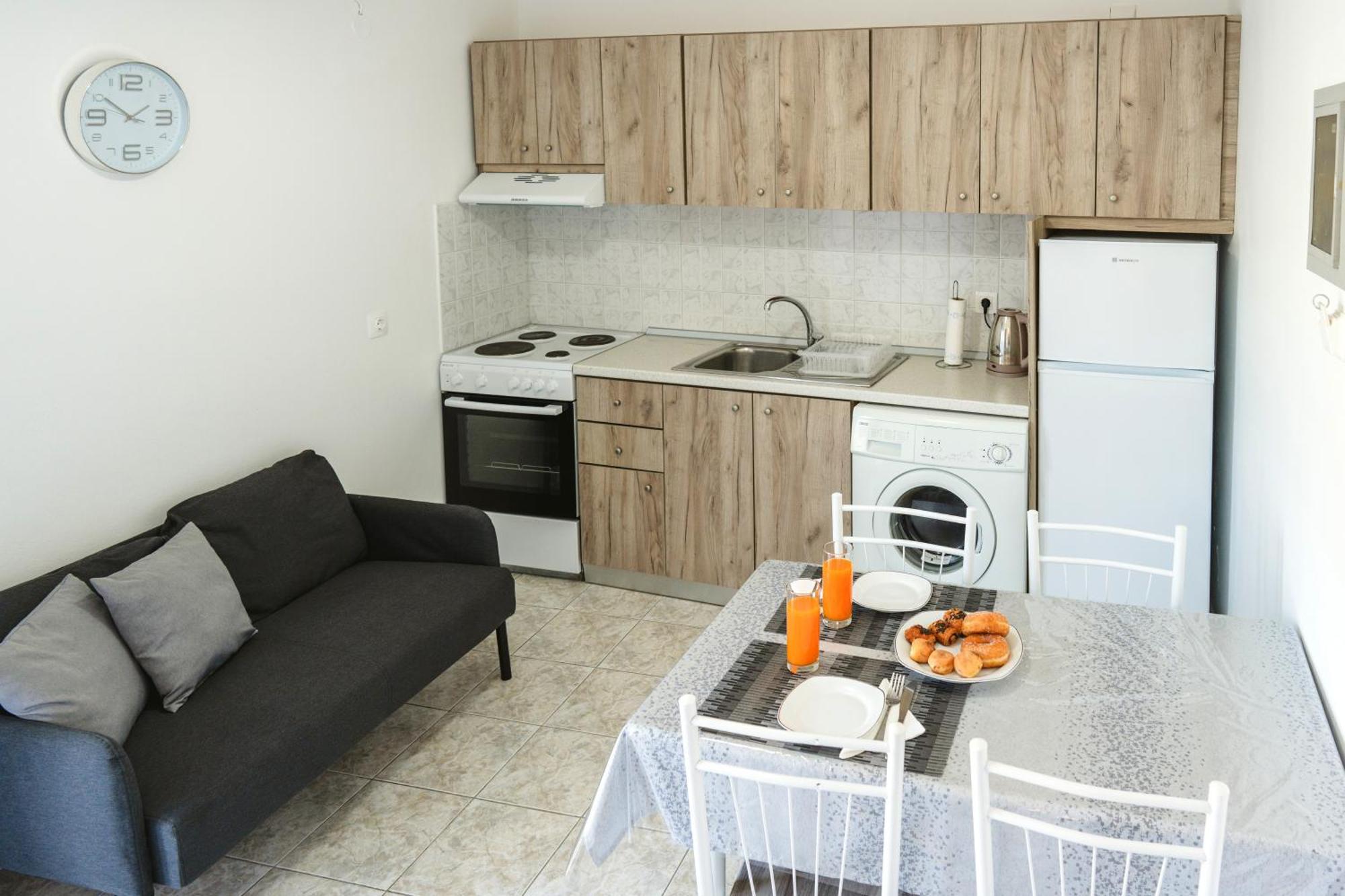 Апартаменты Taxiarchis House Архангелос Экстерьер фото